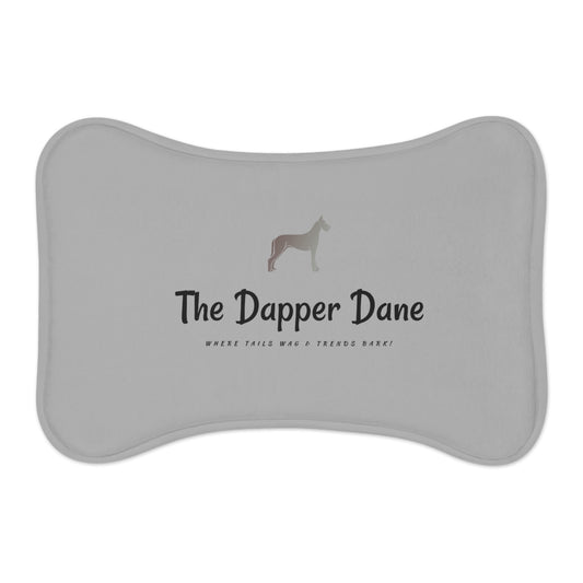 The Dapper Dane 2 Feeding Mat